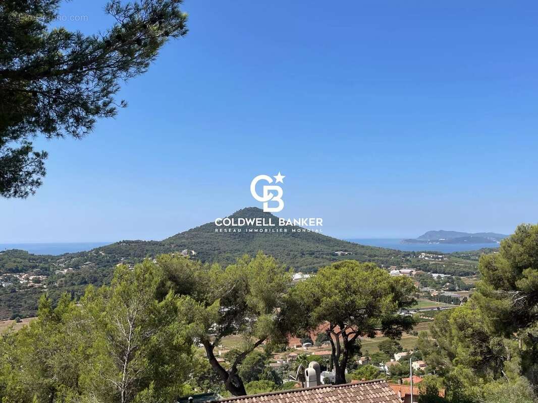 Maison à CARQUEIRANNE