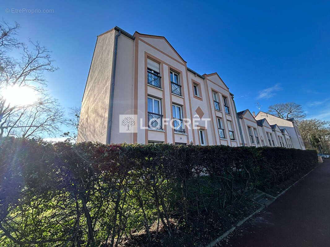 Appartement à VERNEUIL-SUR-SEINE