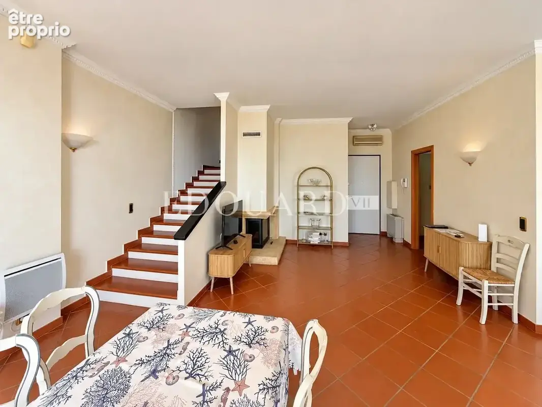Dans un domaine privé et sécurisé, à vendre villa de prestige avec vue panoramique sur la Principauté de Monaco - photo 38
