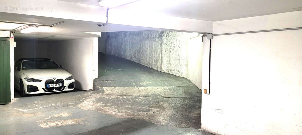 Parking à NICE