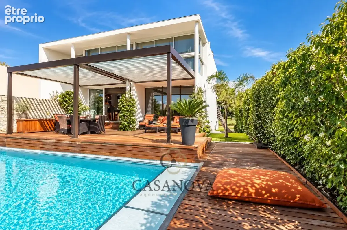 La grande-motte  villa d'architecte au cur du golf international - photo 6