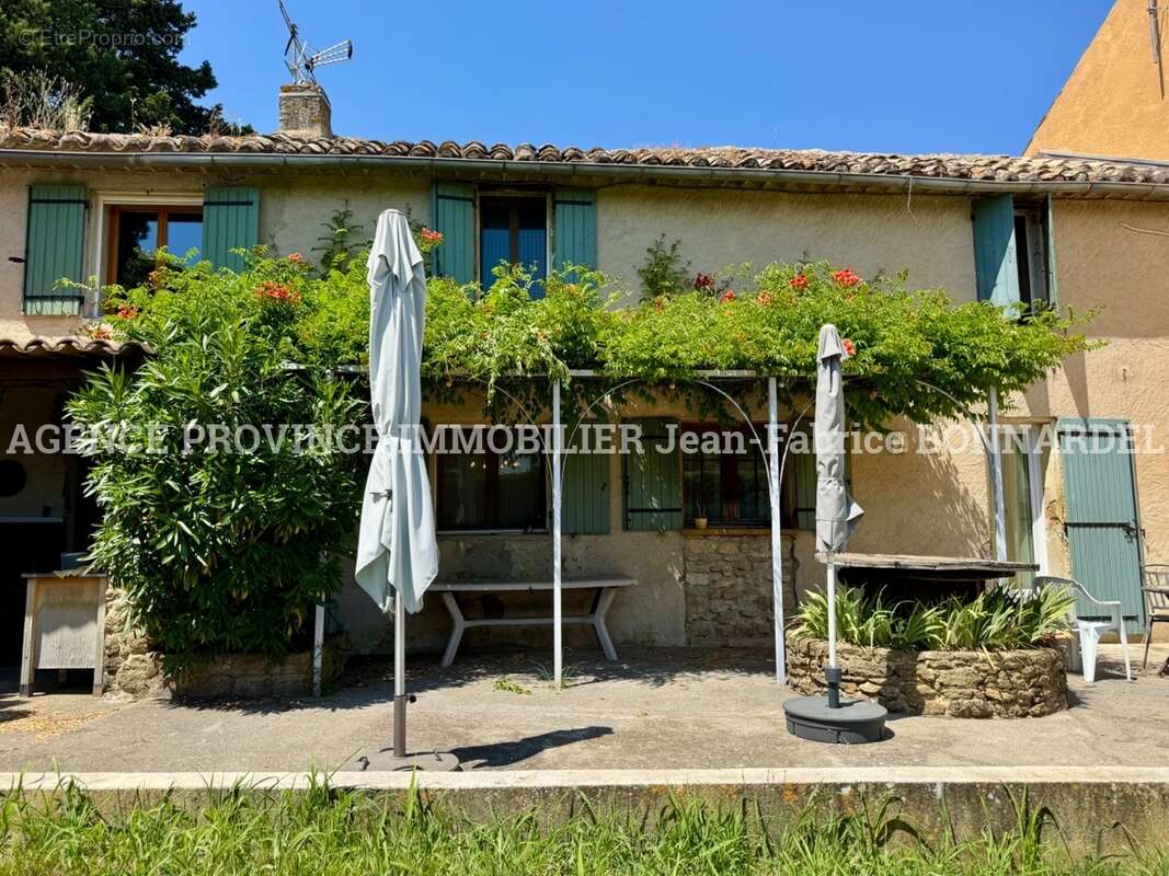 Maison à LA BAUME-DE-TRANSIT