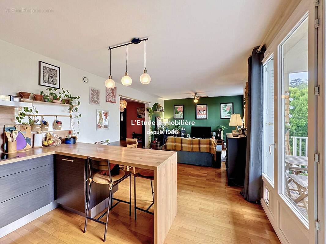Appartement à SAINTE-FOY-LES-LYON