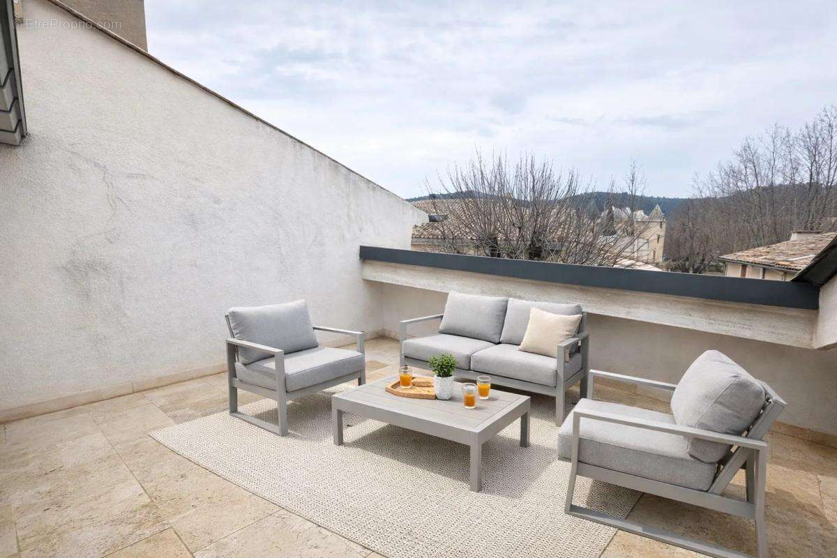 Maison à ALLEMAGNE-EN-PROVENCE