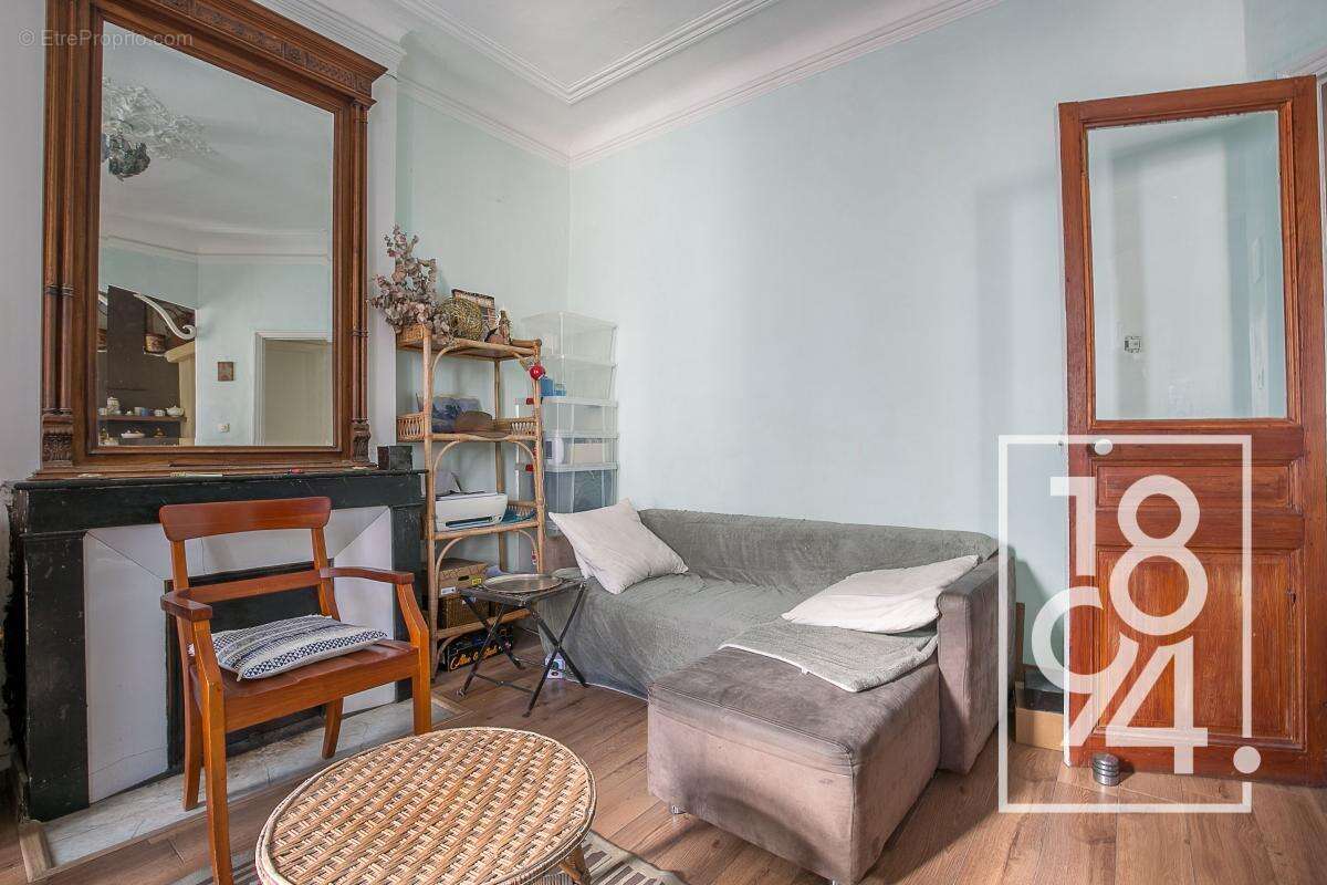 Appartement à MARSEILLE-1E