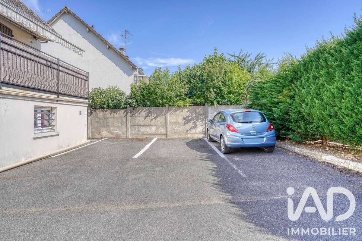 Photo 9 - Appartement à SAINT-GERMAIN-LES-CORBEIL