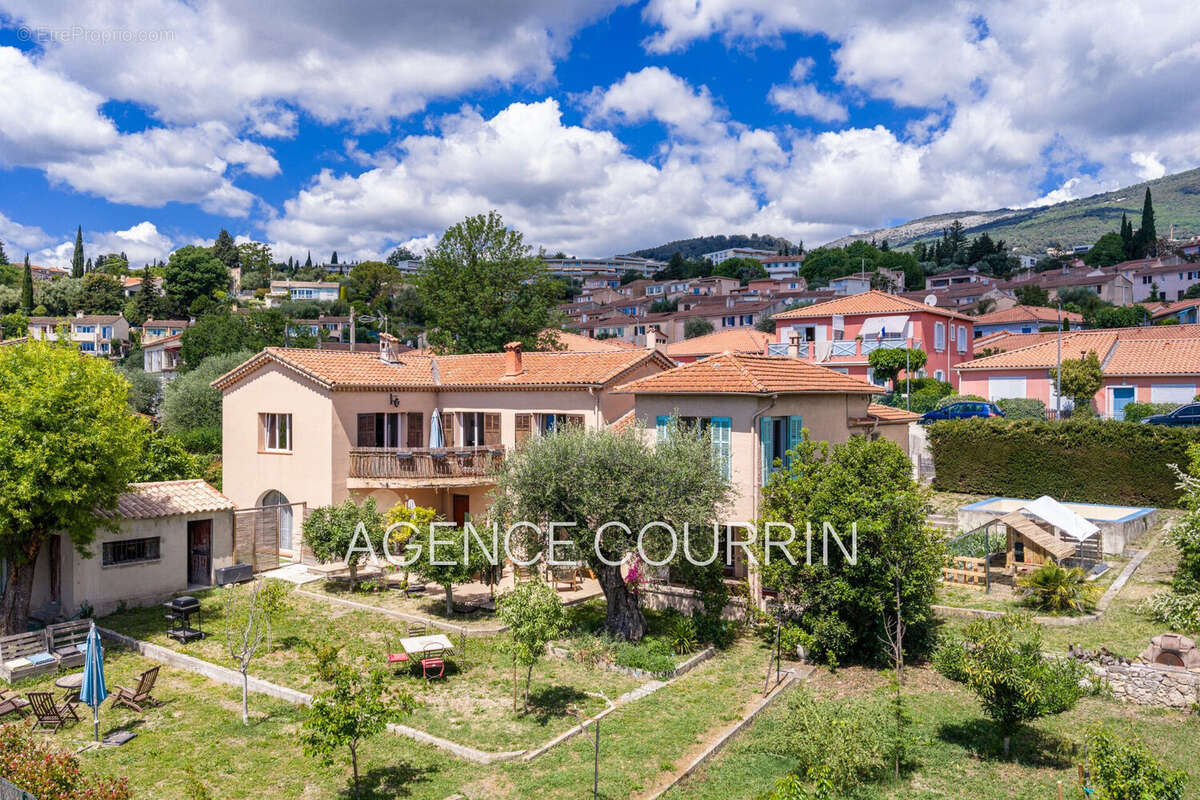 Maison à GRASSE