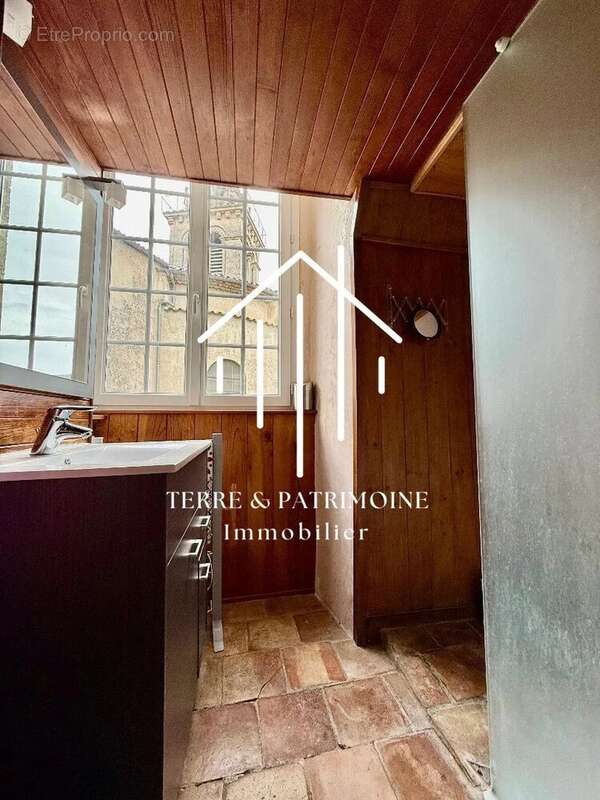 Maison à VALLON-PONT-D'ARC