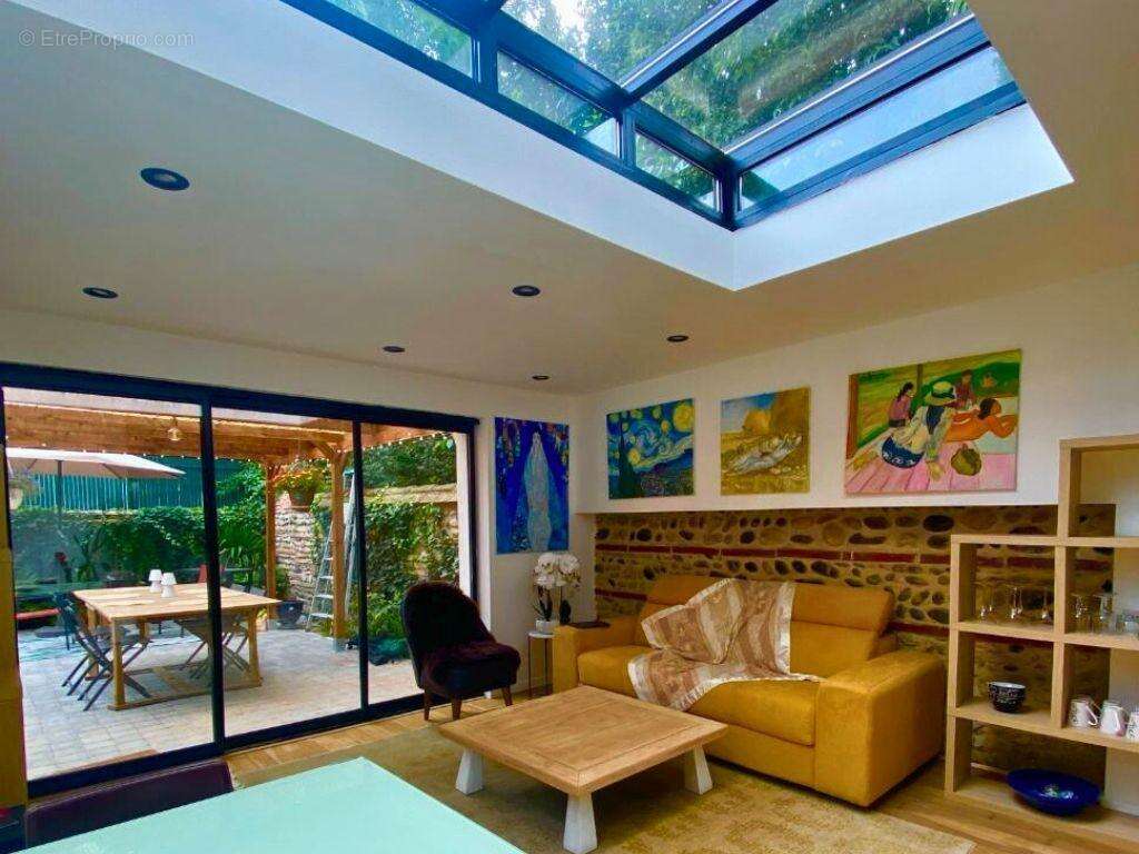   - Appartement à TOULOUSE