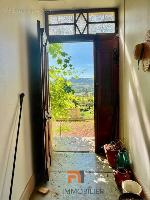Maison à SAVIGNY