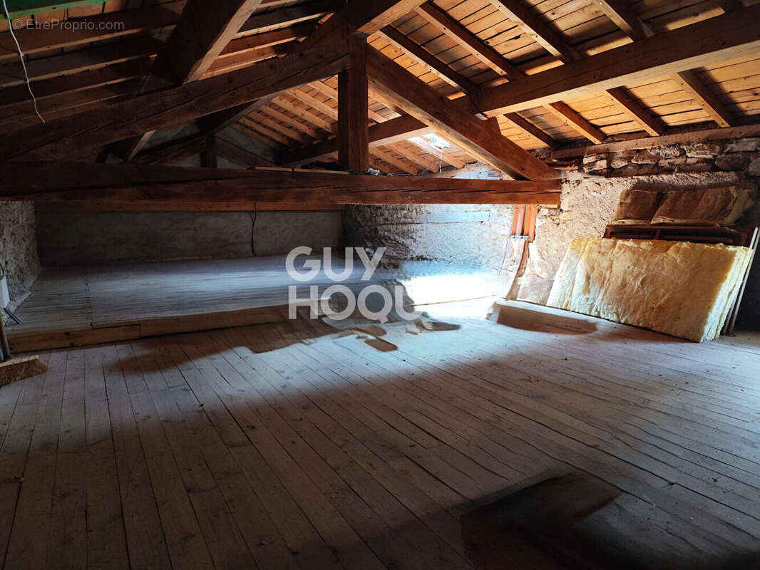 Maison à NOIRETABLE