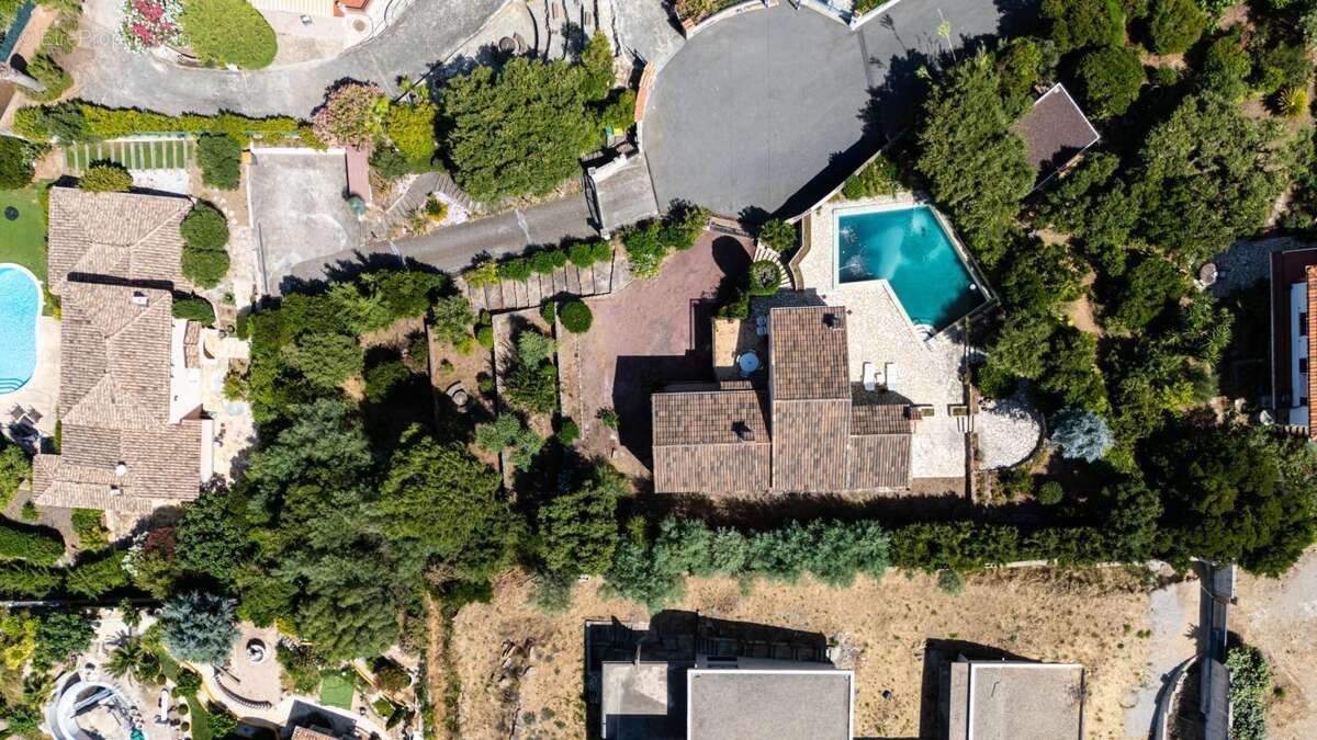 Maison à FREJUS