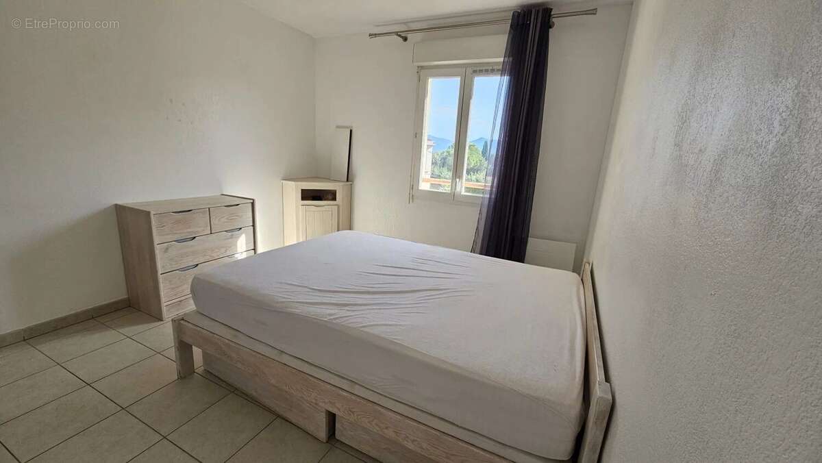 Appartement à LE LUC