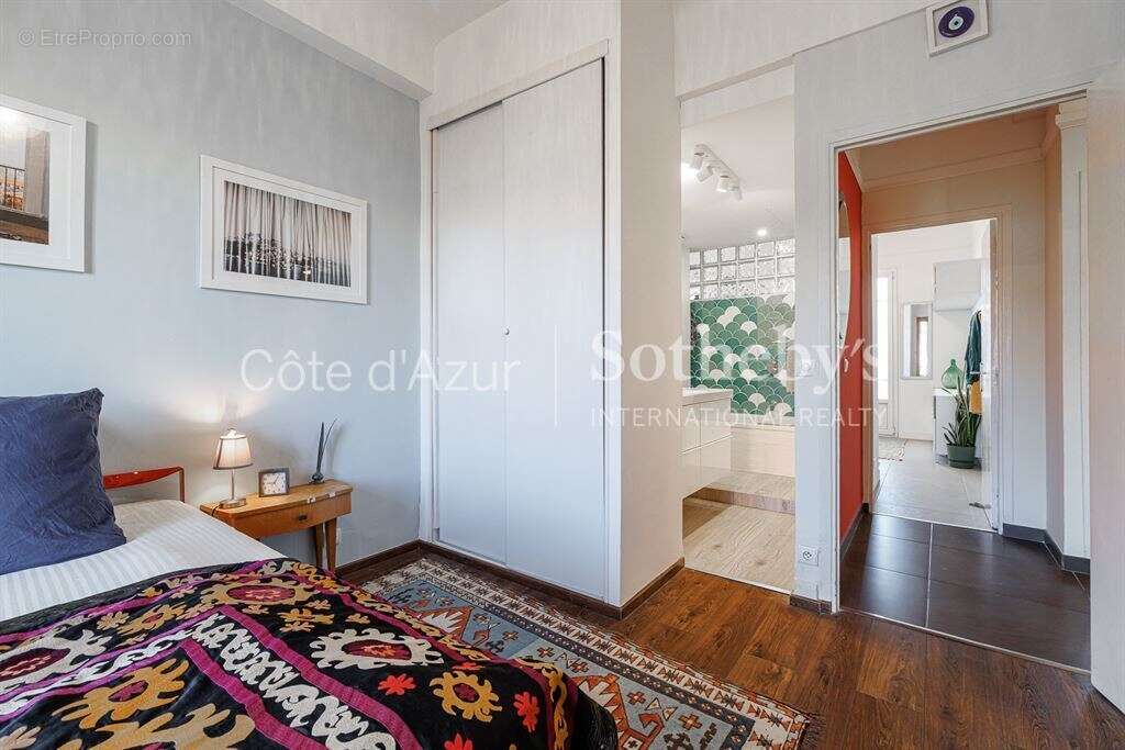 Nice Port, appartement de 90 m² en avant-dernier étage avec balcon et vue dégagée - photo 11