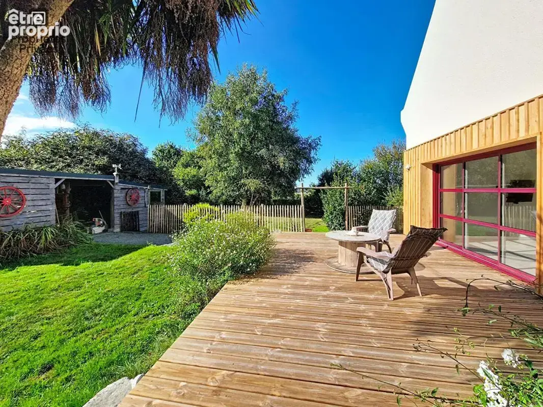 Maison de caractère rénovée avec terrain constructible de 2 959 m² et vue dégagée - photo 4