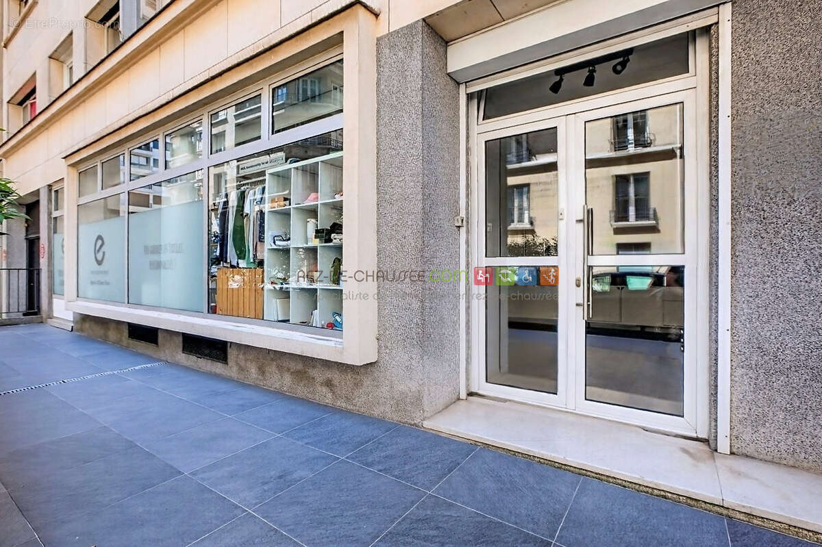 Commerce à PARIS-16E