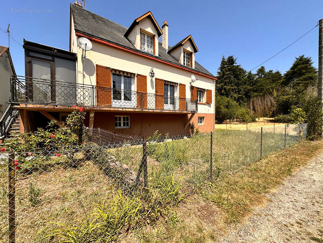 Maison à BRINON-SUR-SAULDRE