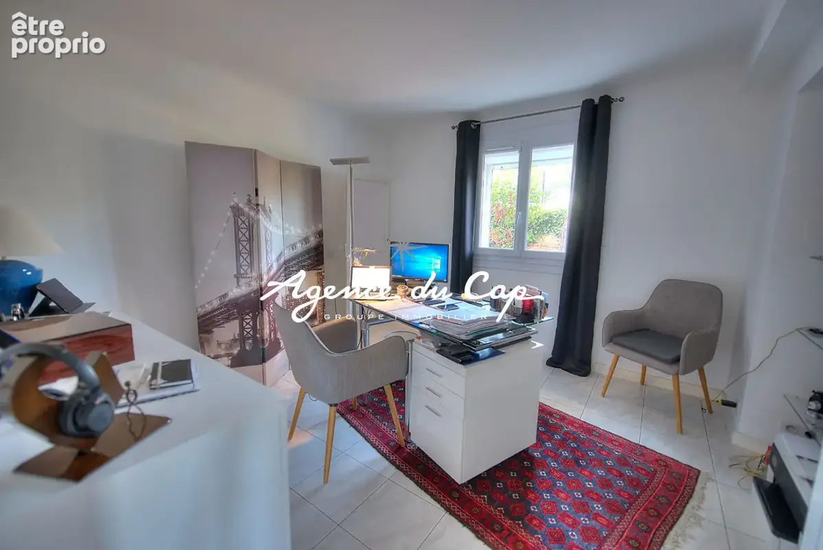 Saint raphael, a pied mer et commerces  appartement rdj 104 m2 + 64 m2, 2/ 3 chambres - photo 8
