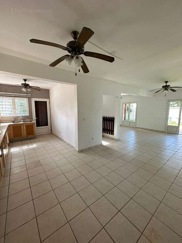 Maison à SAINTE-SUZANNE