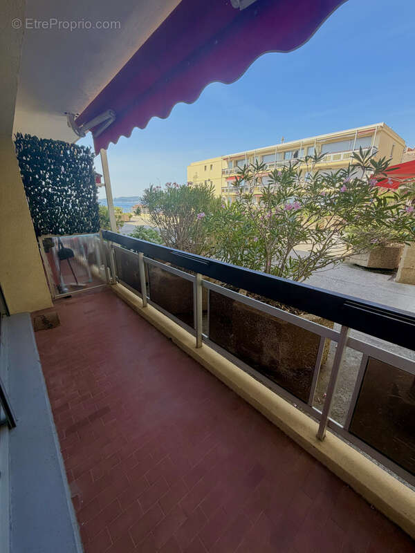 Appartement traversant 3 pièces avec vue mer proche centre-ville de sainte maxime - photo 6