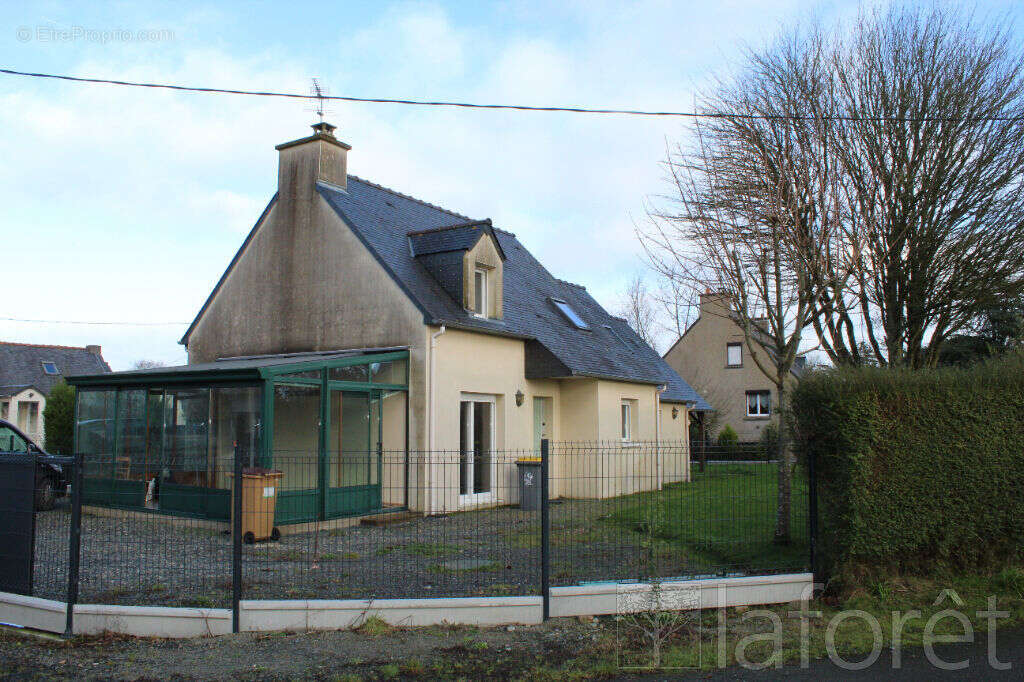 Maison à KERFOT