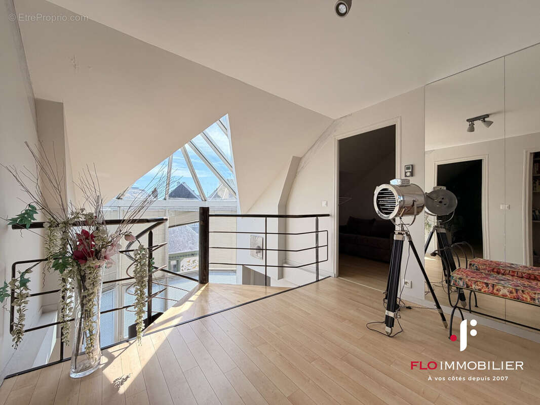 Appartement 143 m² à Caen  - photo 4