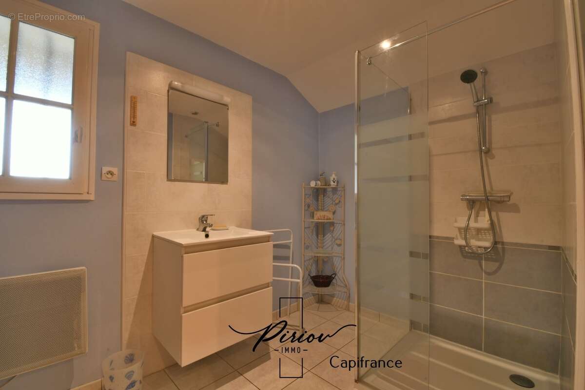 Propriété au charme de l'ancien - comprenant 2 gîtes - dépendances - photo 26