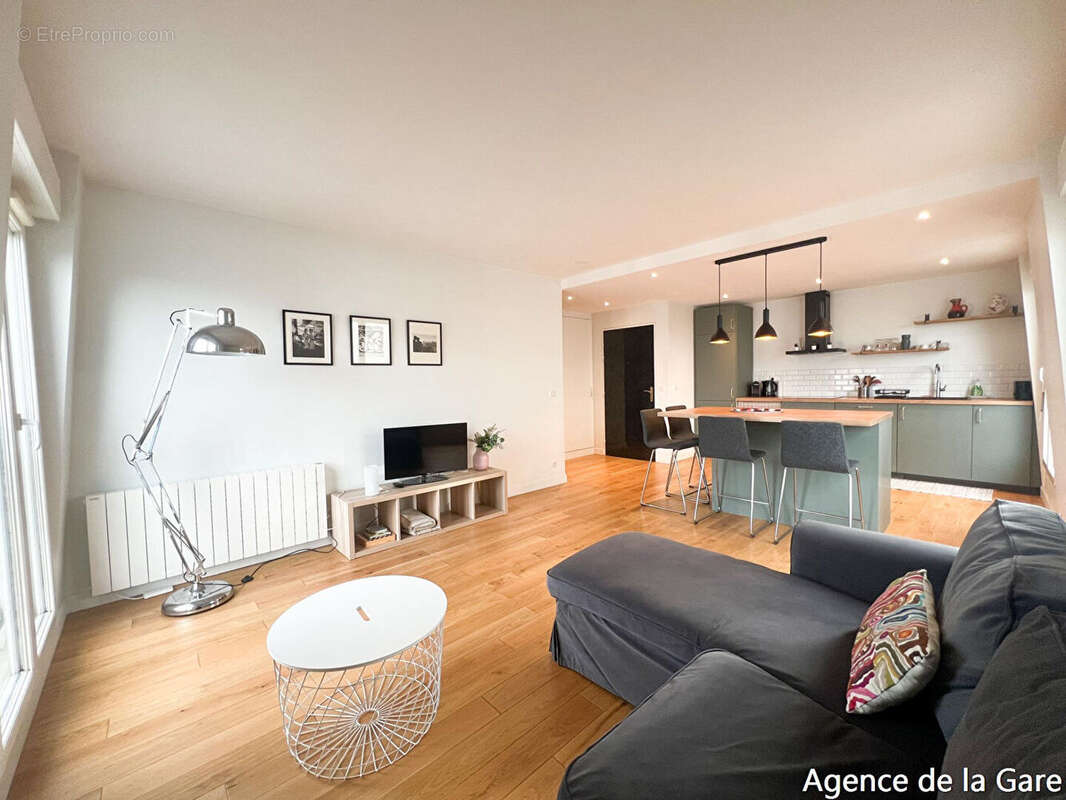 Appartement à HOUILLES