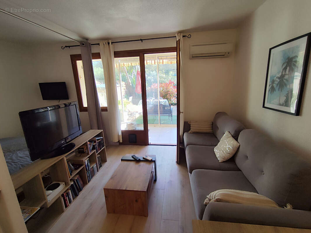 Appartement à VILLENEUVE-LOUBET