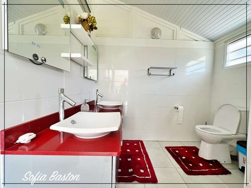 Sainte-Anne Plage – Villa T7 de 220 m²hab.+ 231m2 de terrasses - Piscine - bungalows annexes– Terrain 1 409 m² – Martinique (972 - photo 17