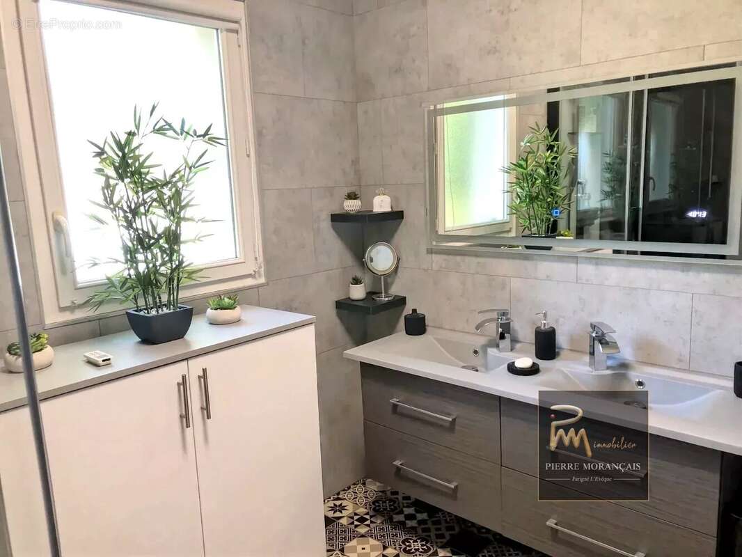 Maison à PONTVALLAIN