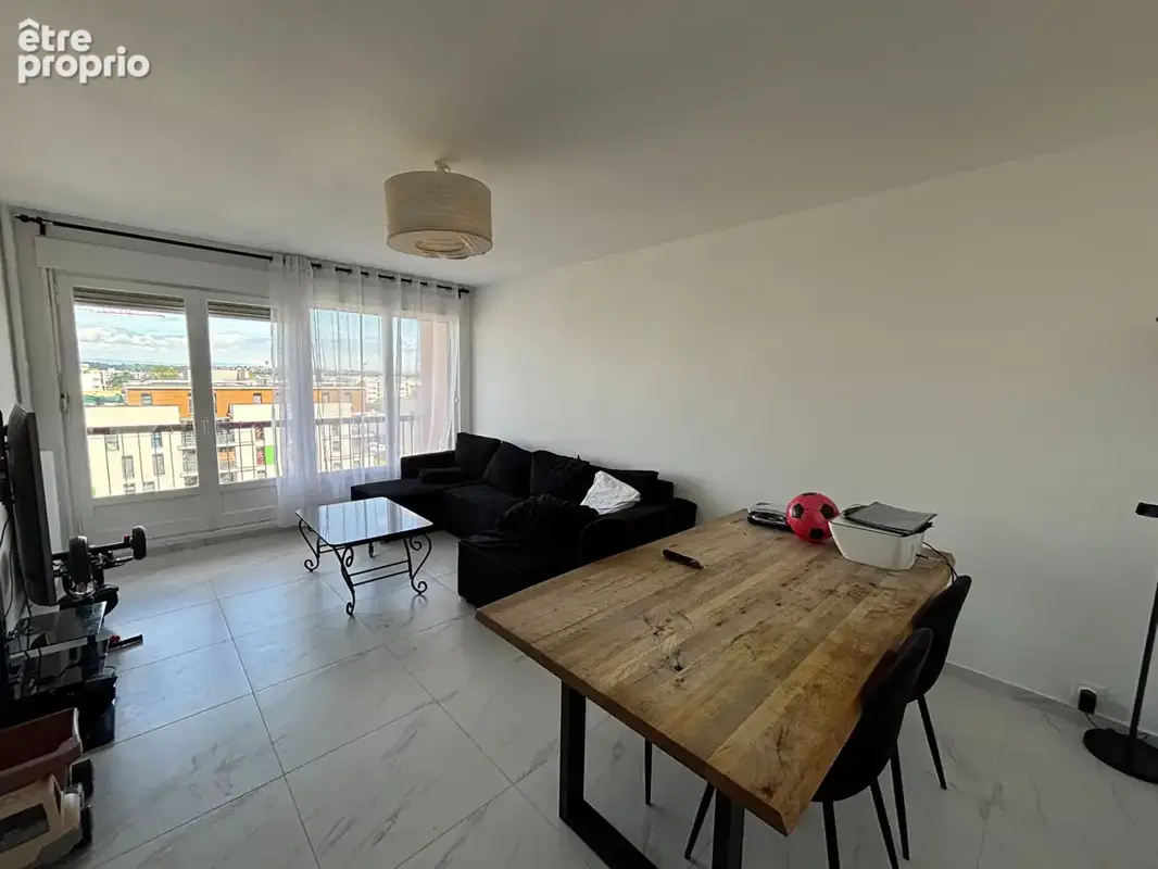 Photo Appartement à Bron au prix de 199 000€