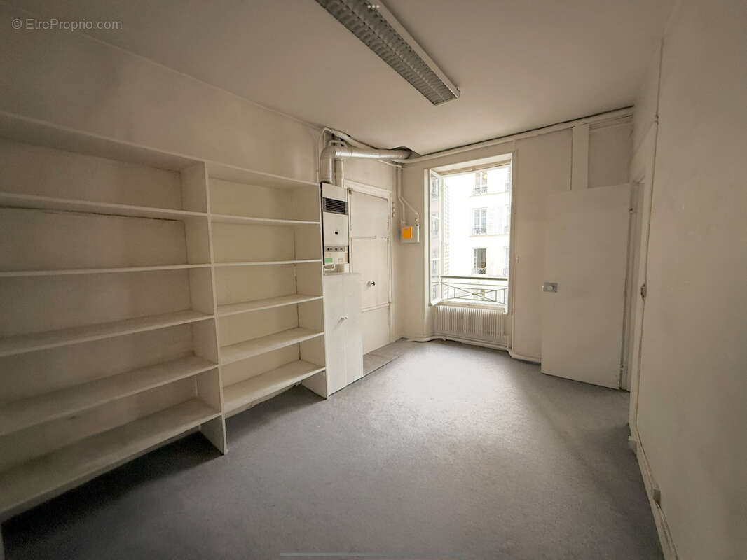 Appartement à PARIS-8E