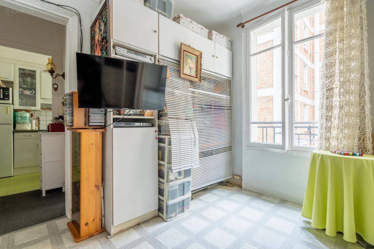 Appartement à PARIS-19E