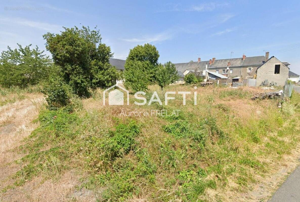 Photo 1 - Terrain à NOYANT-DE-TOURAINE