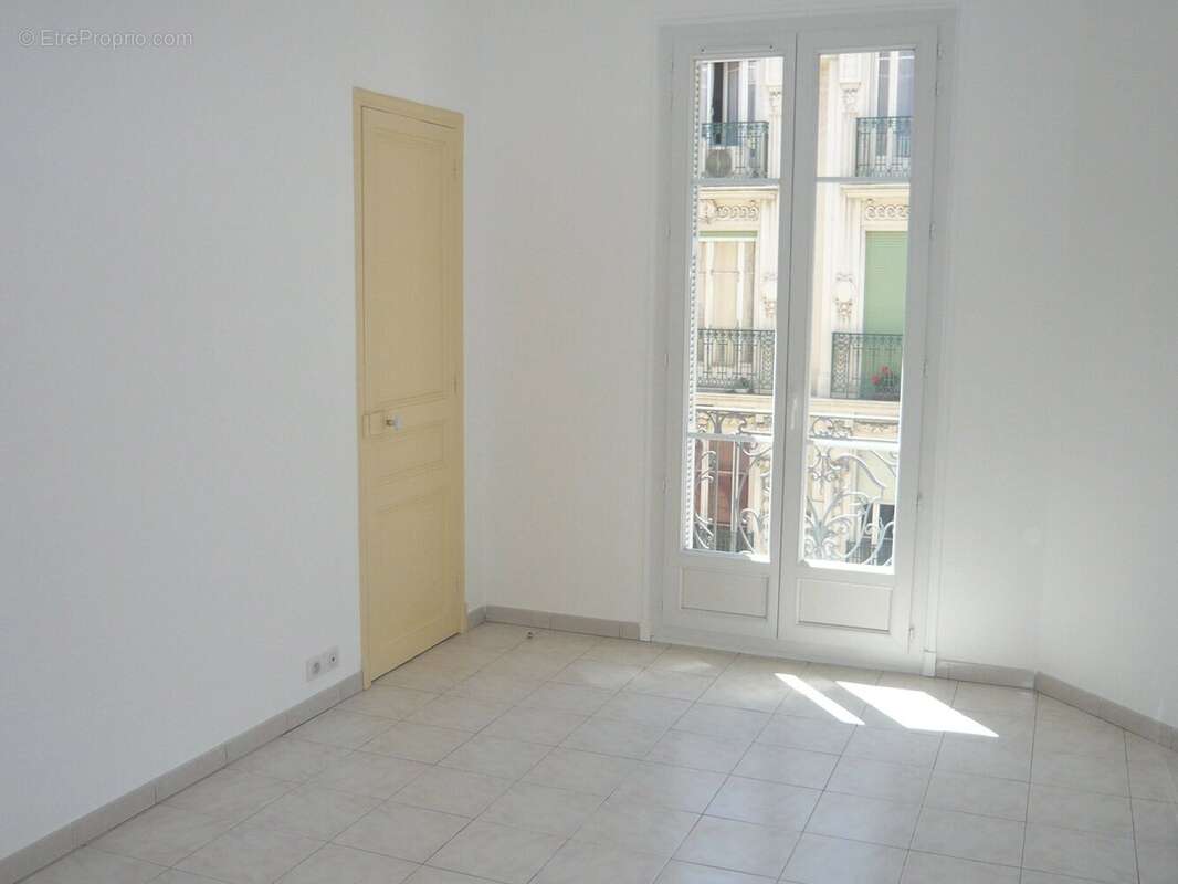 Salle - Appartement à NICE