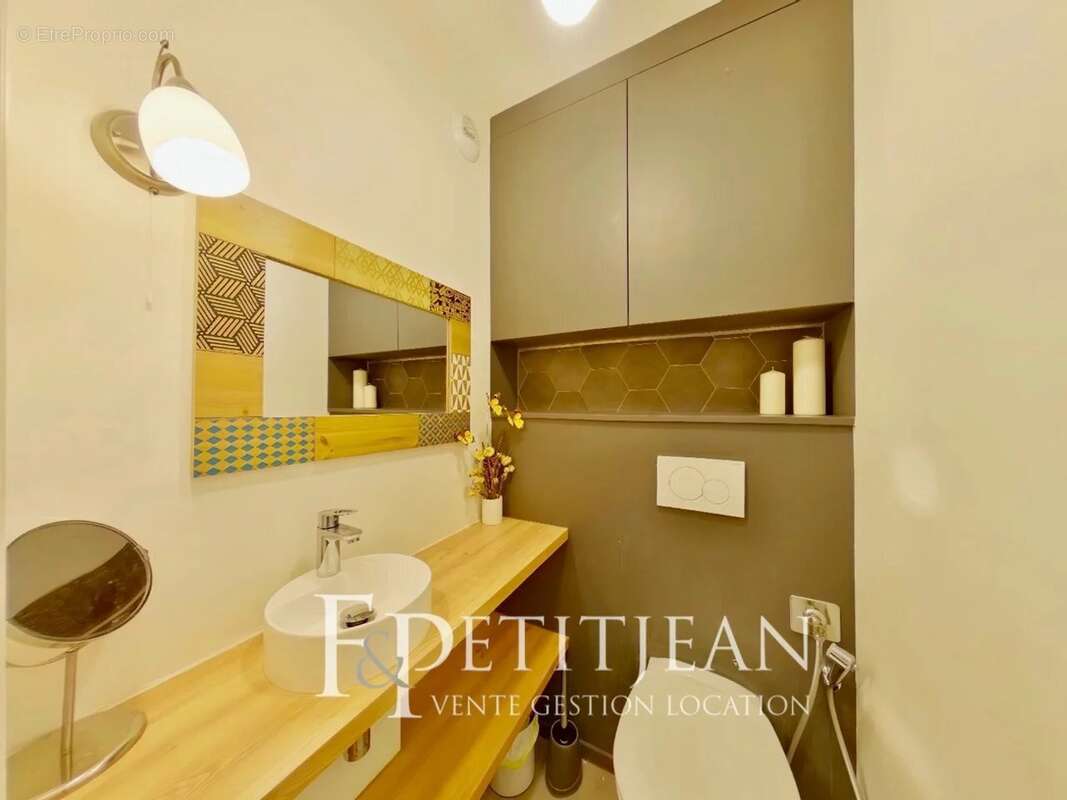 Appartement à LEVALLOIS-PERRET