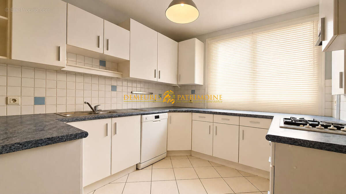Maison 213 m² à Angouleme  - photo 5