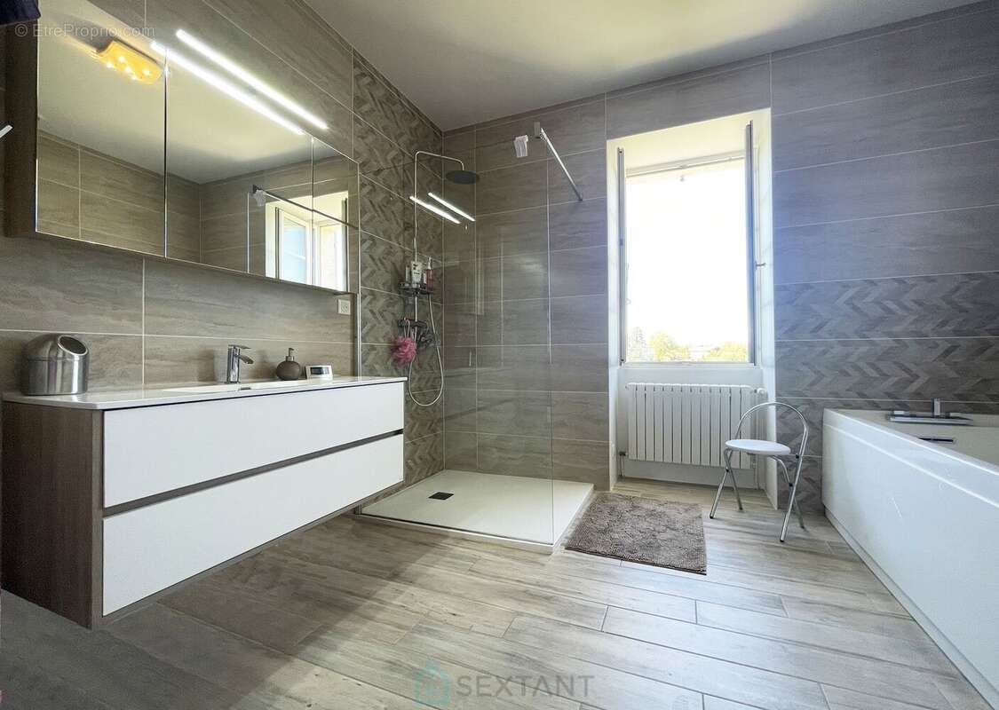 Propriete d'exception de 455 m² sur un terrain de 3 628 m² - photo 15