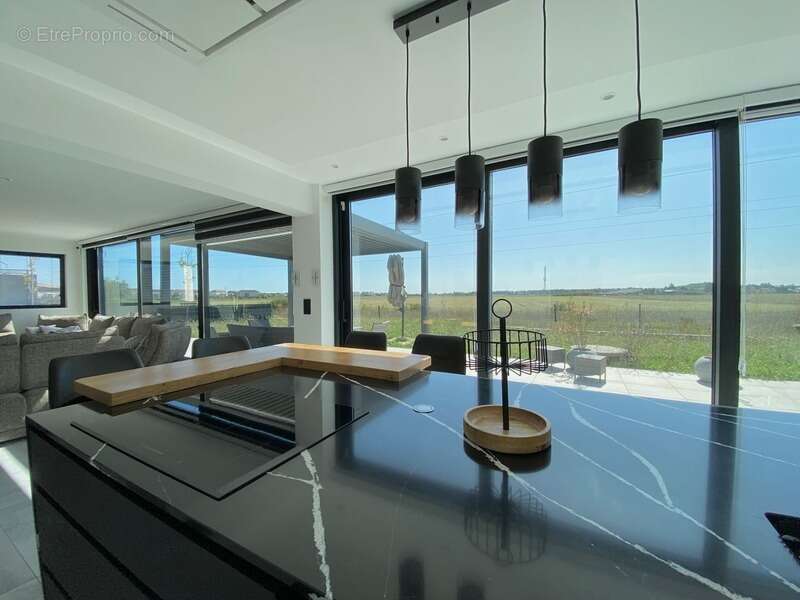 Maison à CHEVIGNY-SAINT-SAUVEUR