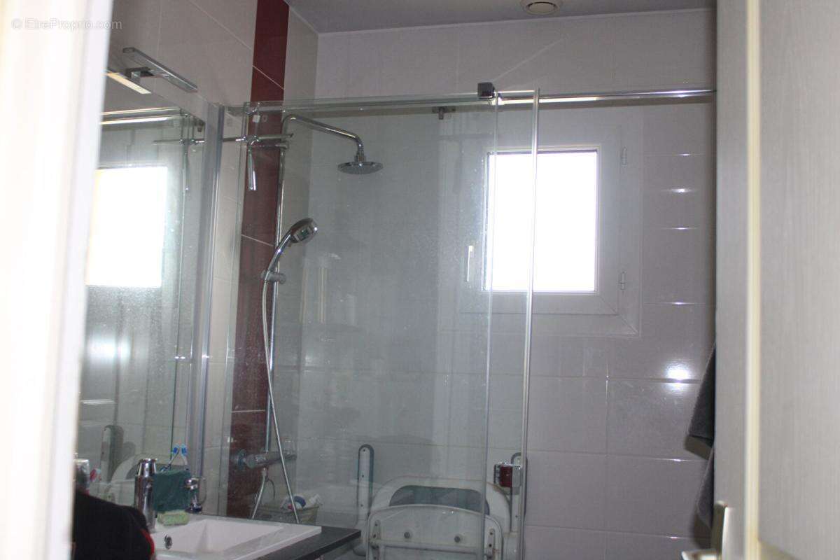 Maison à PLOUGUENAST