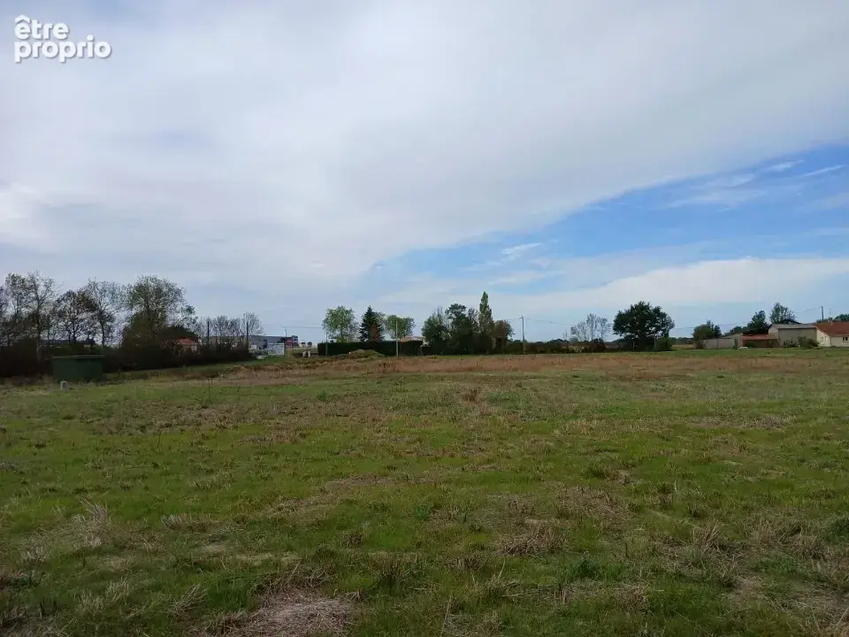 Photo Terrain à La Roche-Sur-Yon au prix de 76 500€