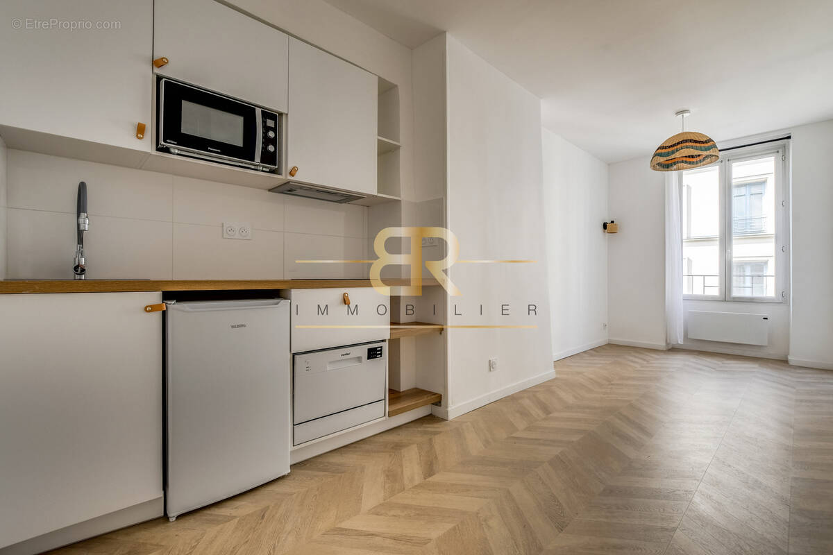 Appartement à PARIS-11E