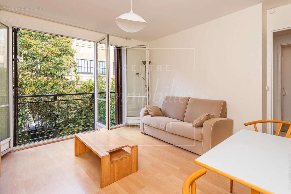 Appartement à PARIS-12E