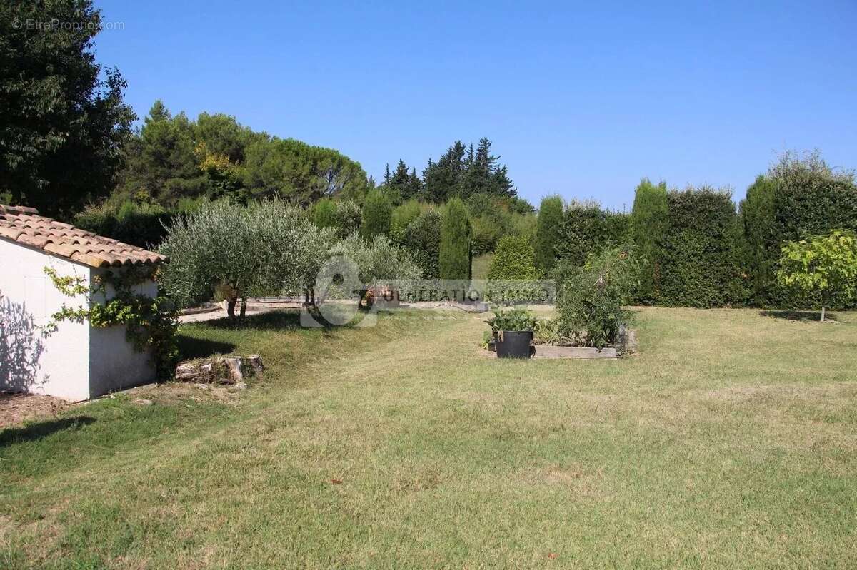 Fontvieille - maison familiale en campagne avec jardin paysagé et piscine - photo 23