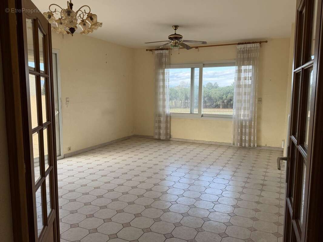 Maison à VILLENEUVE-DE-LA-RAHO