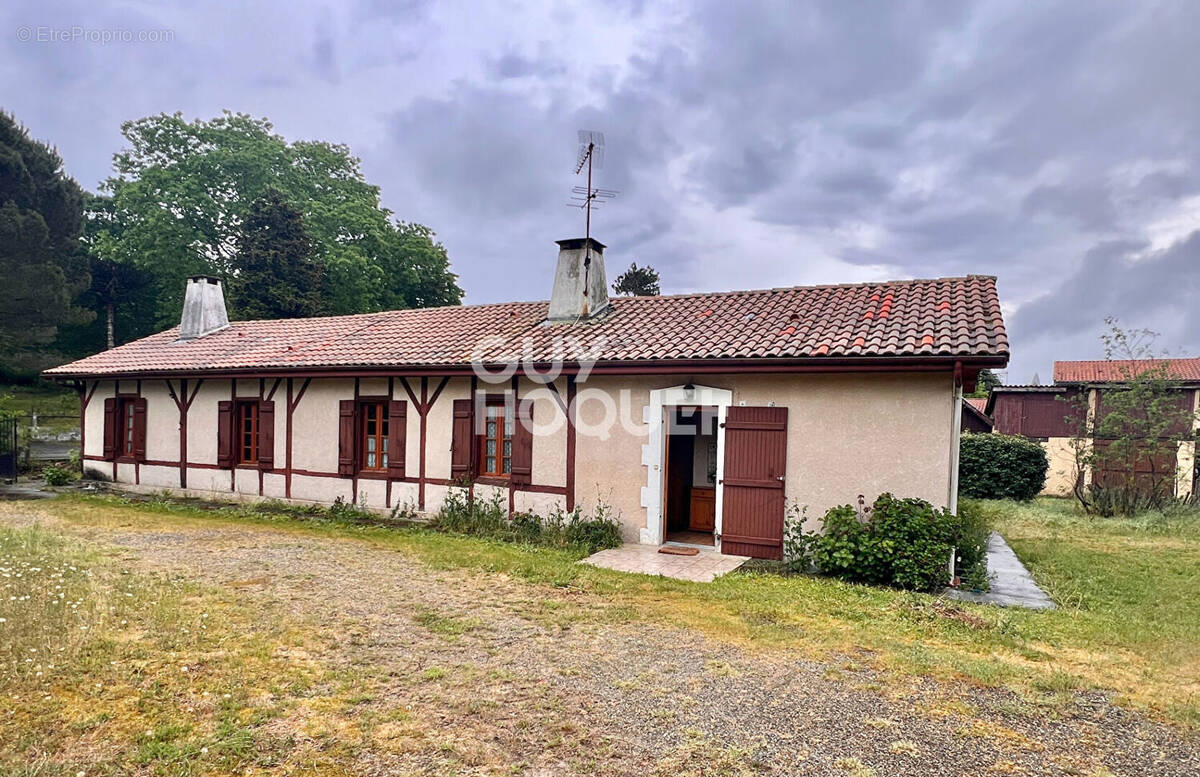 Maison à LESPERON