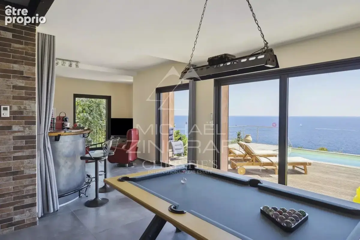 Propriété rénovée avec vue mer imprenable - photo 4