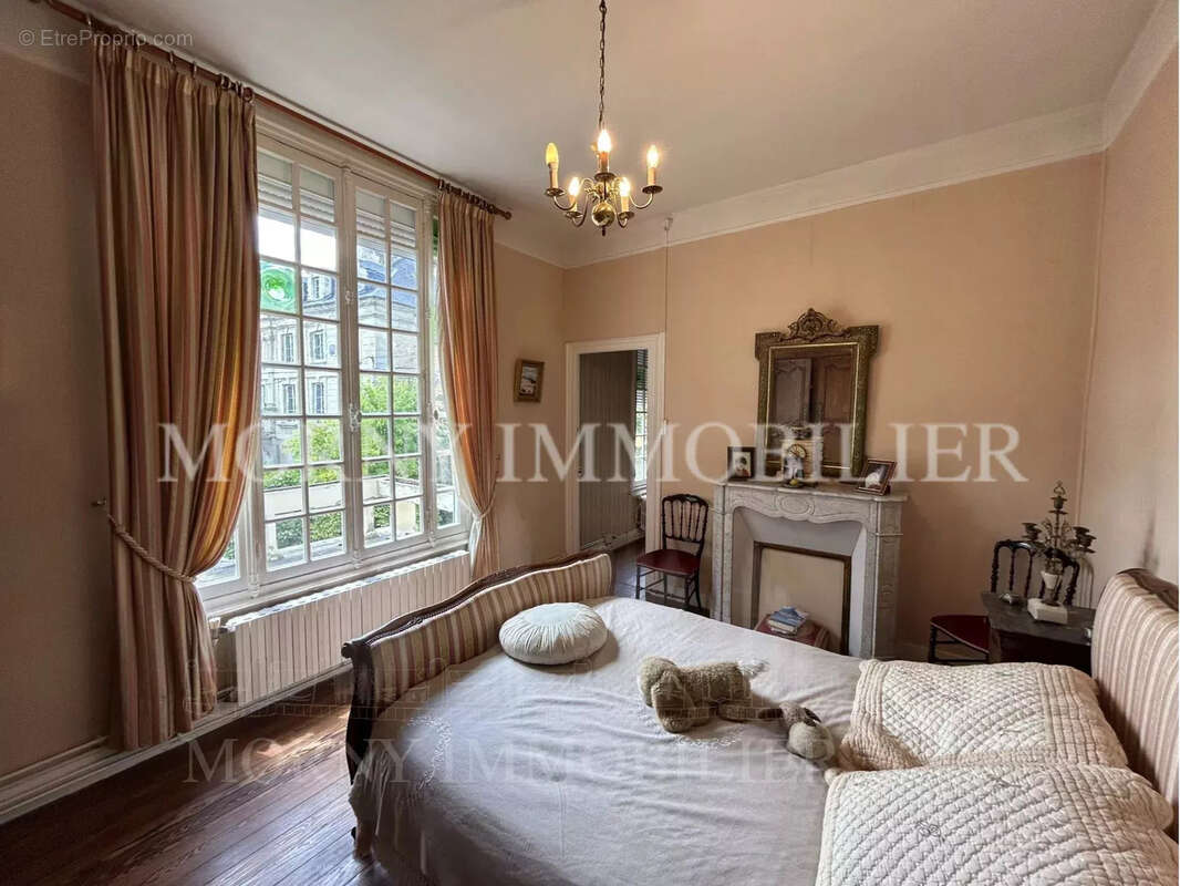 Maison à SAINT-PIERRE-SUR-DIVES