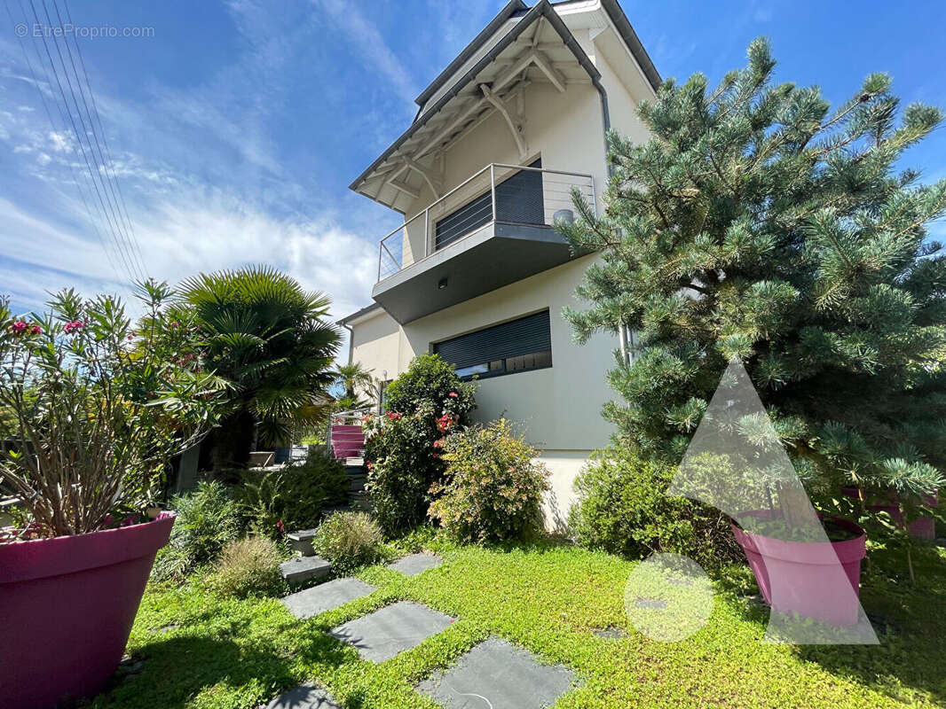 Maison à SAINTE-SAVINE